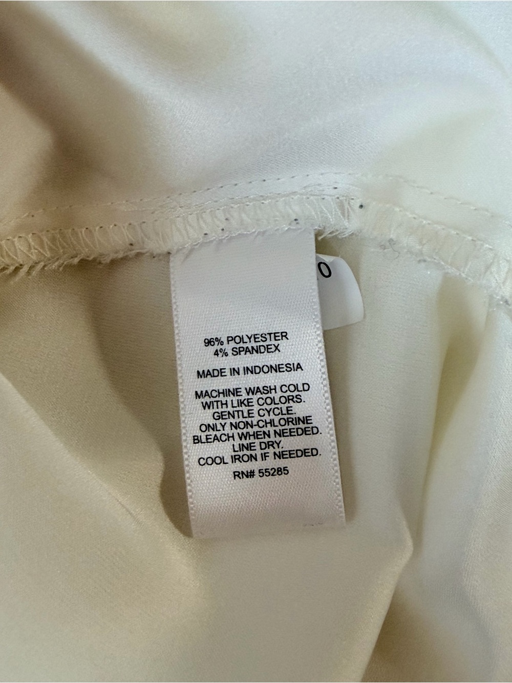 Express White Silky V Neck Lightweight Blouse Top Sz XS - Picture 14 of 14
